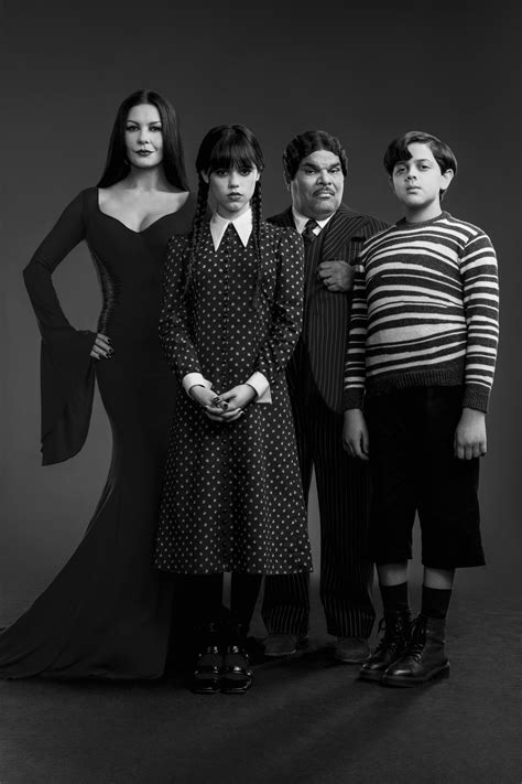 Disfraz de Miércoles Addams para Halloween casero: para niña y。